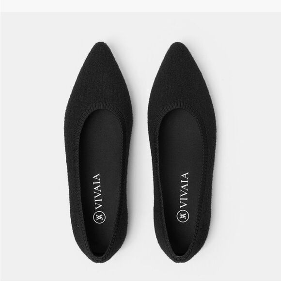 Vivaia NWT Aria Pointy Eco Fluffy Yarn Flats in Black-Sustainable & Washable | - Picture 1 of 10